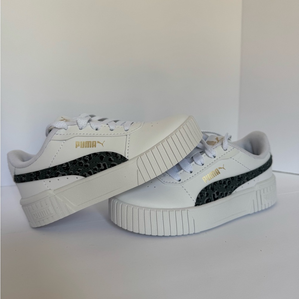 Puma Girl’s sz 11 White and Black Patterned Sneakers
